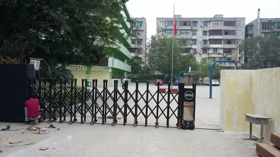 芜湖戈江区芜湖戈江区深圳市伸缩门